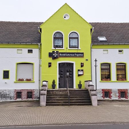 Hotel Kulturhaus Felgeleben Schonebeck  Ngoại thất bức ảnh