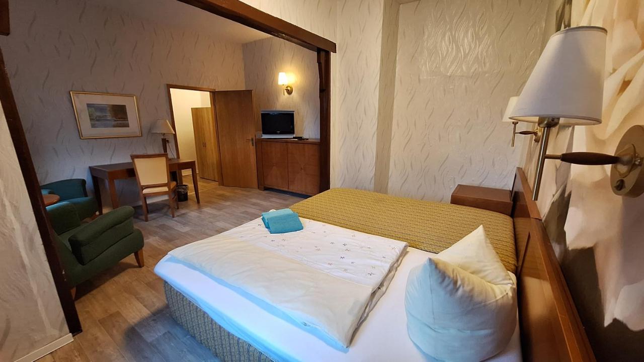 Hotel Kulturhaus Felgeleben Schonebeck  Ngoại thất bức ảnh